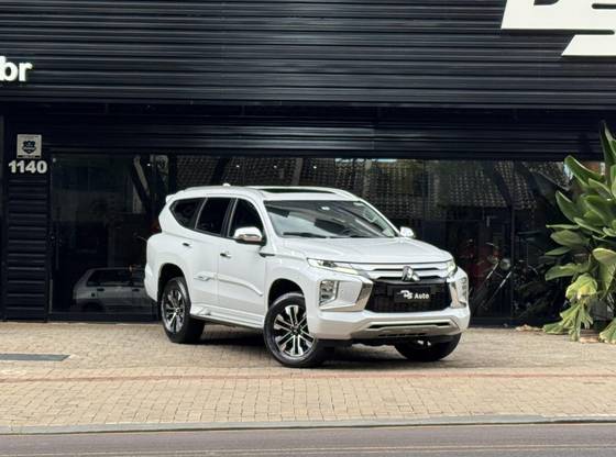 MITSUBISHI PAJERO SPORT 2.4 16V MIVEC TURBO DIESEL HPE-S AWD AUTOMÁTICO MITSUBISHI PAJERO SPORT 2.4 16V MIVEC TURBO DIESEL HPE-S AWD AUTOMÁTICO